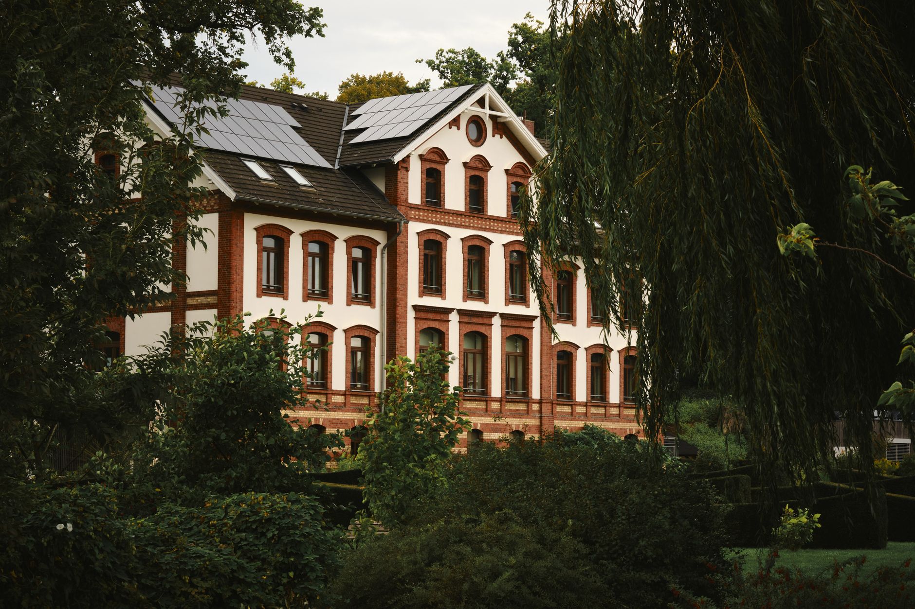 Montaż fotowoltaiki w obiekcie hotelowym w Łańcucie